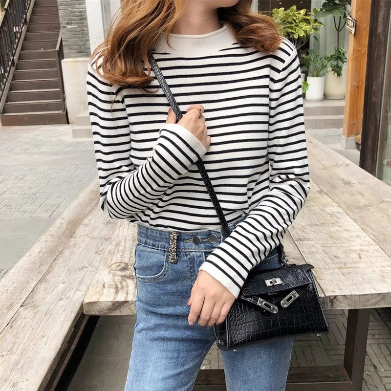 Half Turtleneck Striped Knitted Top