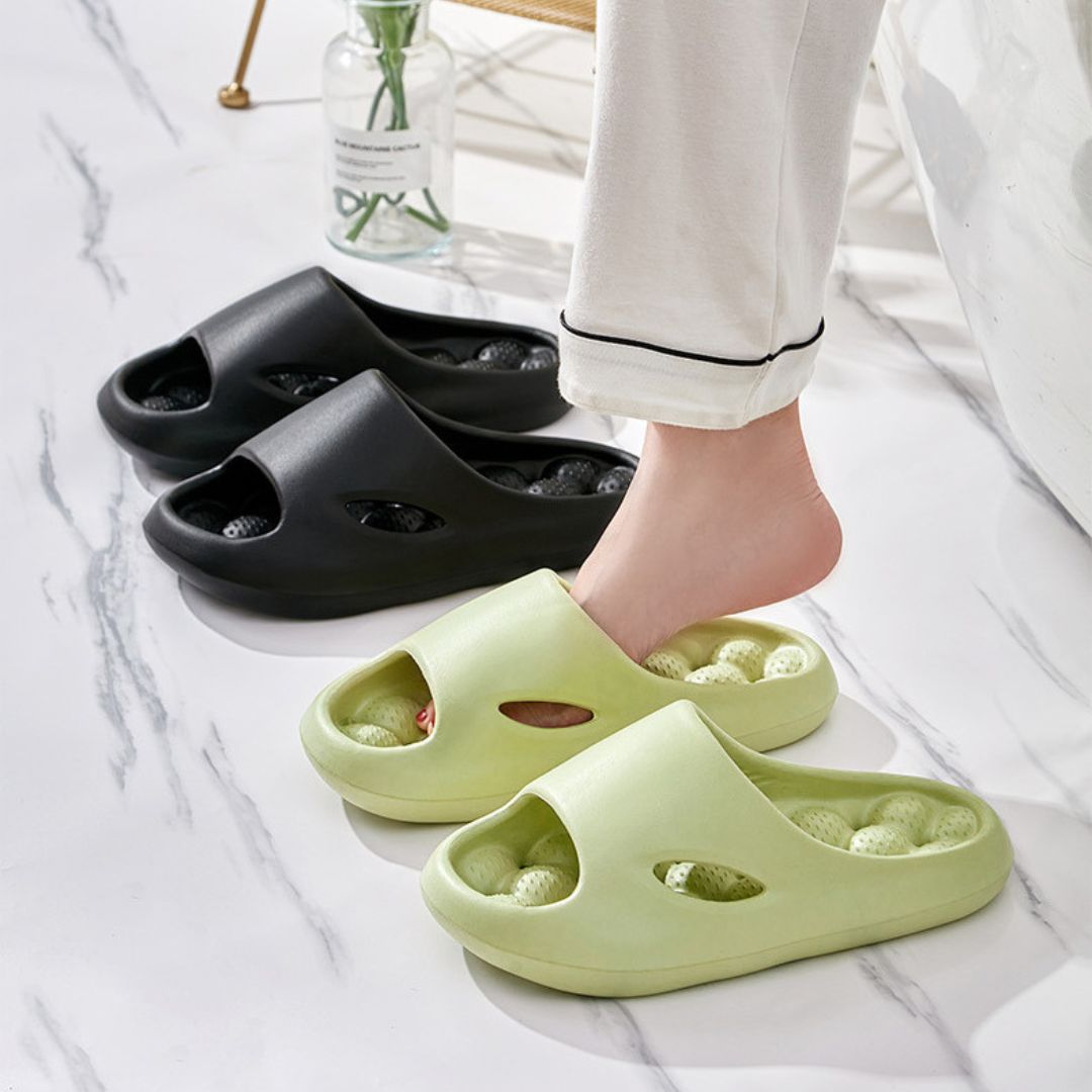 Massage Drainage Thick Soled Slippers